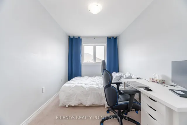 Additional image 28 of 37 Charleswood Cres