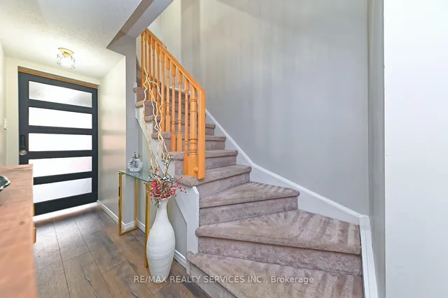 Additional image 10 of 7035 Rexwood Rd Unit 109