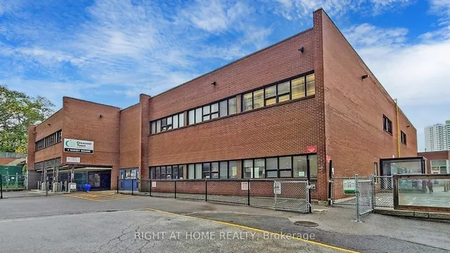 Additional image 47 of 1 Massey Sq Unit 1418
