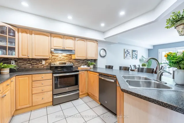 Additional image 7 of 3523 Fowler Crt