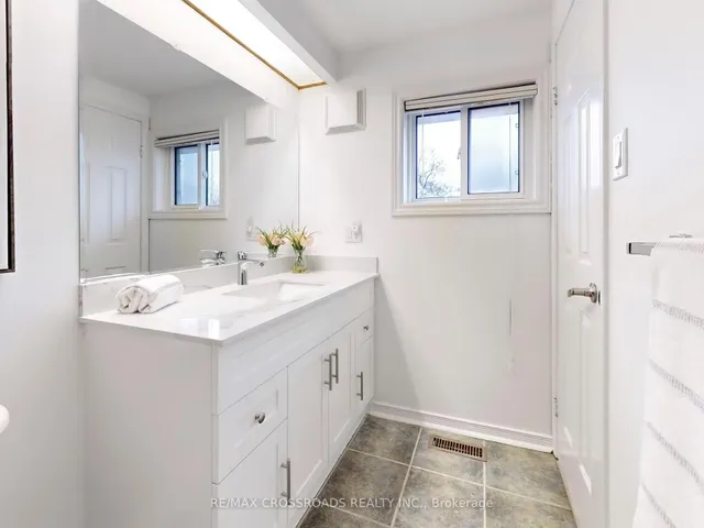 Additional image 15 of 896 Willowbank Tr