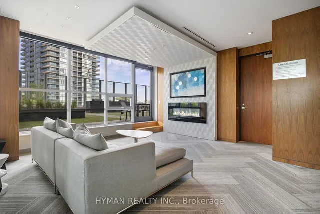 Additional image 32 of 36 Park Lawn Rd Unit 607