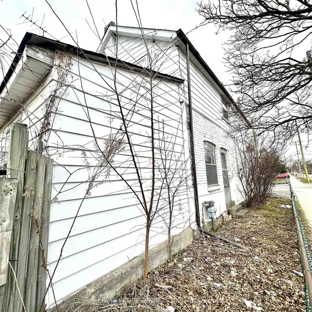Additional image 3 of 201 Aileen Ave