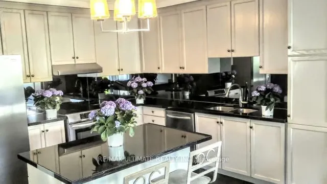 Additional image 12 of 527 Ravineview Way