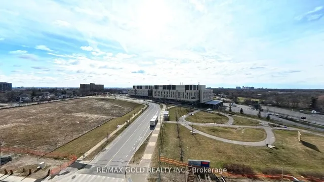 Additional image 22 of 15 Lynch St Unit 704