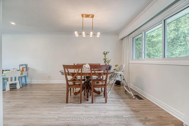 Additional image 11 of 25 Urbandale Ave