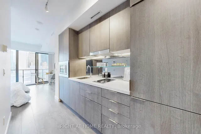 Additional image 9 of 215 Queen St Unit 1409