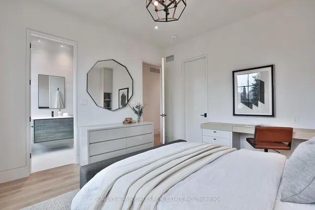 Additional image 30 of 216 Glenayr Rd