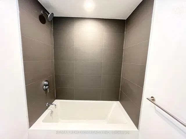 Additional image 23 of 135 East Liberty St Unit 1907