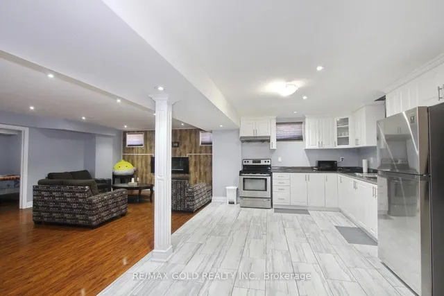 Additional image 44 of 14 Ladbrook Cres