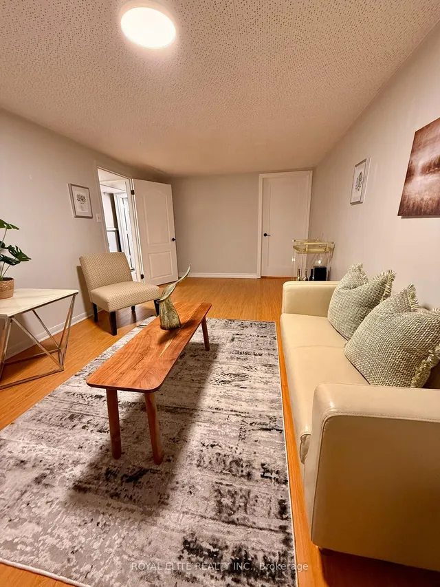 Additional image 22 of 2 Lesgay Cres