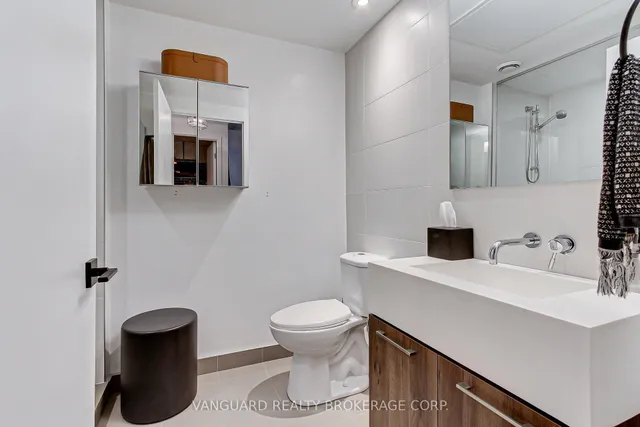 Additional image 32 of 560 King St Unit 516