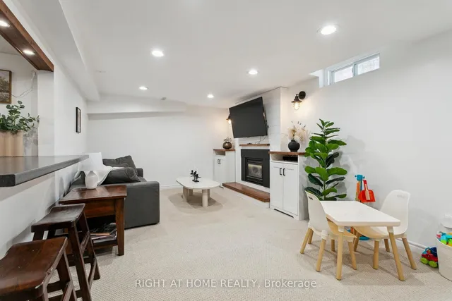 Additional image 24 of 3194 Greenbough Cres