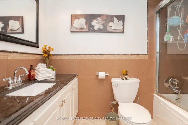 Additional image 23 of 3650 Kaneff Cres Unit 801