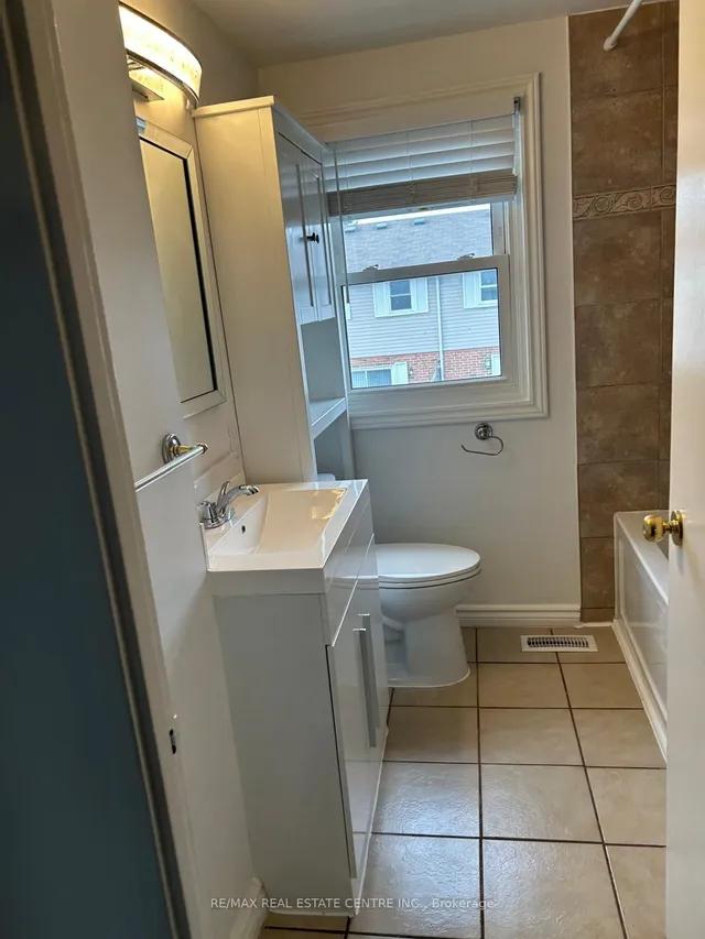 Additional image 7 of 420 Pioneer Dr Unit 3