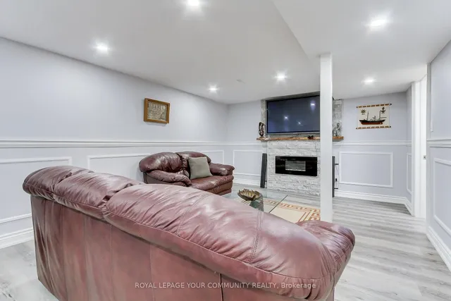 Additional image 33 of 41 Mandarin Cres