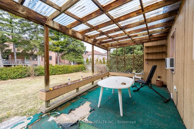 Additional image 9 of 30 Lawnview Dr