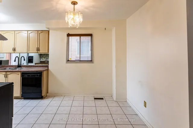 Additional image 9 of 128 TOBA Cres