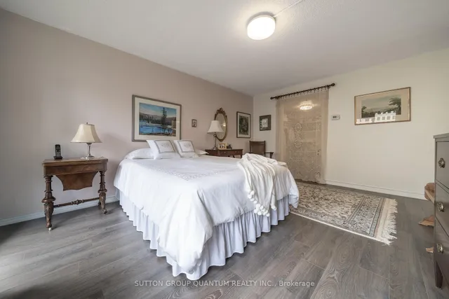 Additional image 21 of 55 Harbour Sq Unit 1113