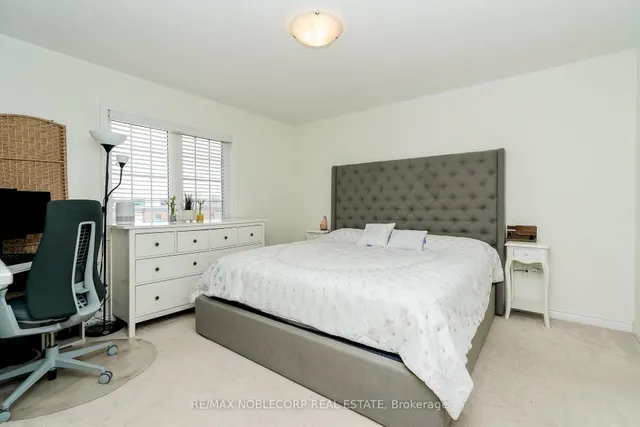 Additional image 3 of 1152 Duignan Cres