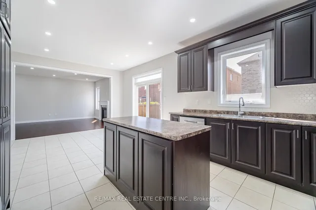 Additional image 16 of 18 Eltesoro St