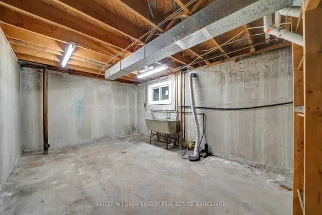 Additional image 33 of 29 Parkington Cres