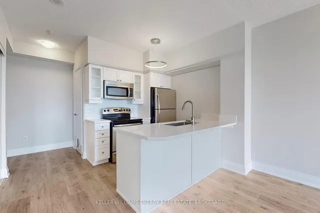 Additional image 10 of 2191 Yonge St Unit 3707