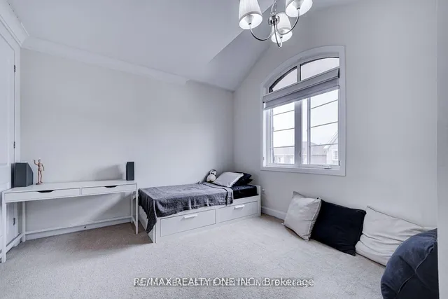 Additional image 34 of 438 North Park Blvd