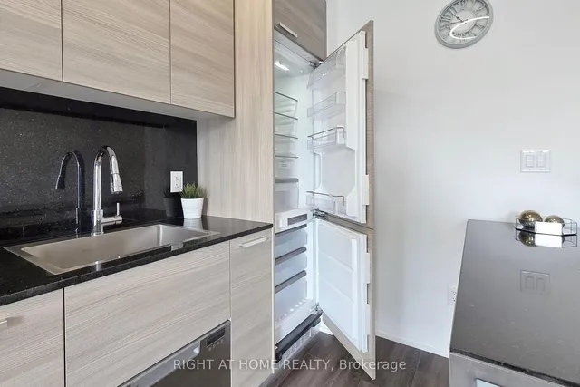 Additional image 20 of 75 Canterbury Pl Unit 1606