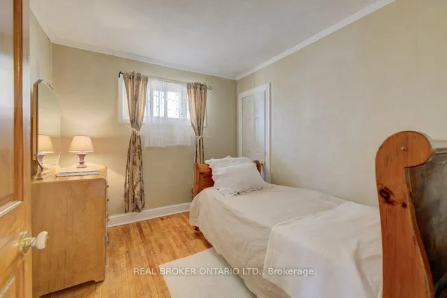 Additional image 13 of 458 Upper Wentworth St