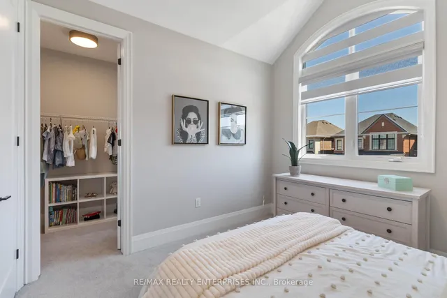 Additional image 34 of 1437 Lakeport Cres