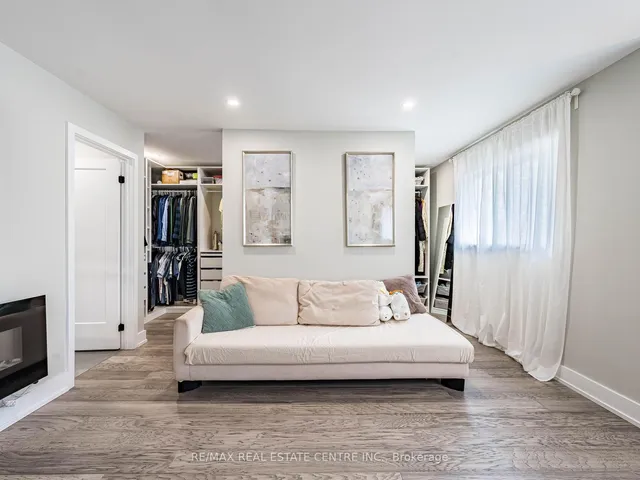 Additional image 32 of 302 Leacock Ave