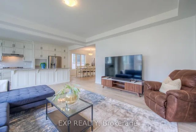 Additional image 17 of 19 William Nador St