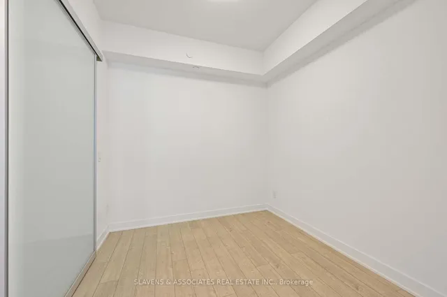 Additional image 13 of 543 Richmond St Unit 735