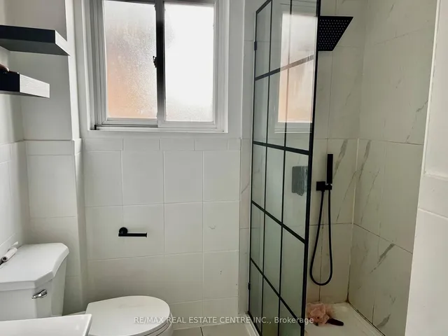 Additional image 5 of 115 Downsview Ave