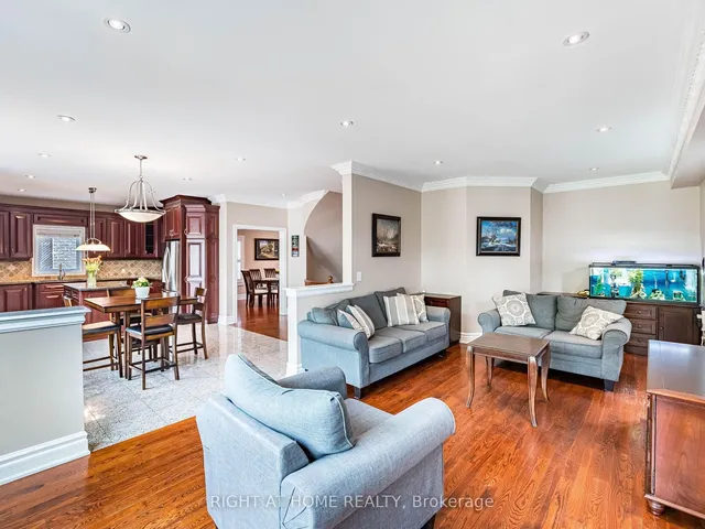 Additional image 10 of 30 Haliburton Ave