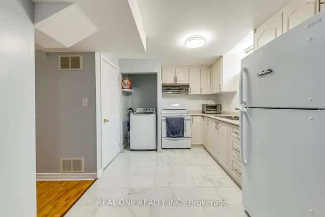 Additional image 37 of 826 Winterton Way