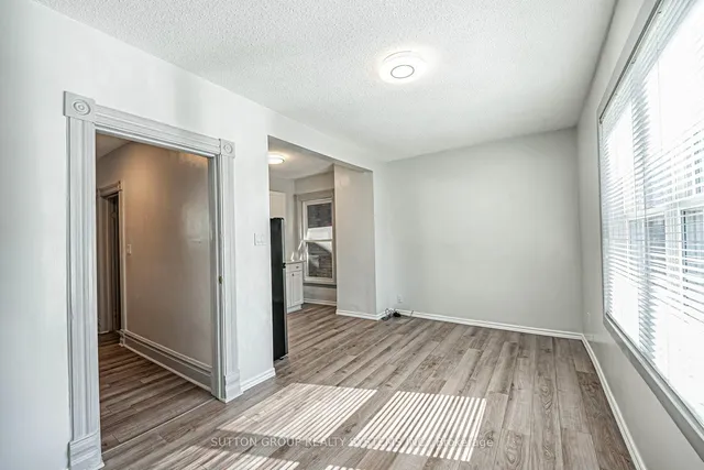 Additional image 18 of 171 Christie St