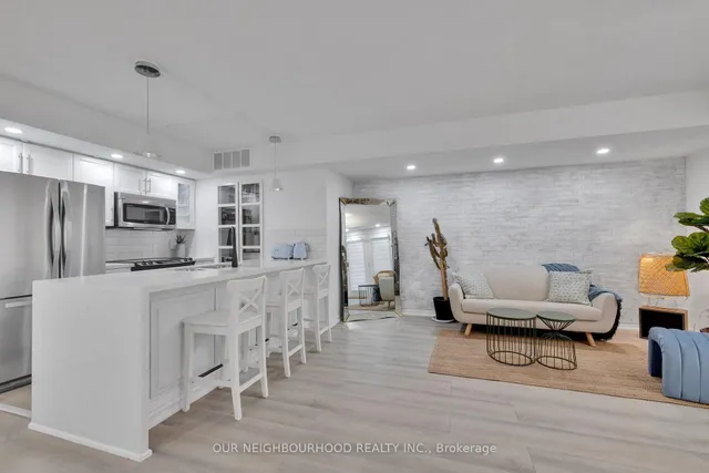 Additional image 12 of 93 The Queensway Ave Unit TH60