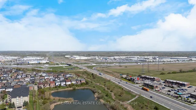 Additional image 29 of 1470 Main St Unit 109