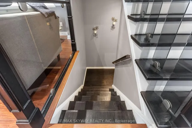 Additional image 37 of 82 Festoon Pl