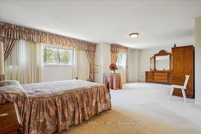 Additional image 25 of 711 Esprit Cres