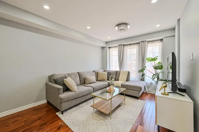 Additional image 6 of 4950 Albina Way Unit 93