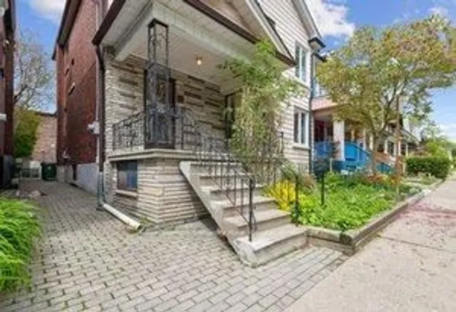 Additional image 4 of 38 Fernbank Ave