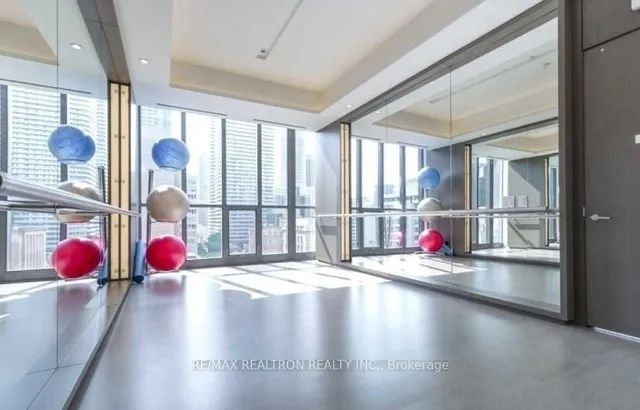 Additional image 29 of 101 Charles St Unit 1311