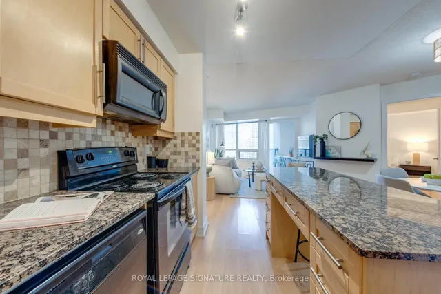 Additional image 7 of 20 Blue Jays Way Unit 1401