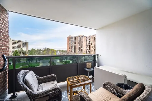 Additional image 31 of 627 The West Mall Unit 508