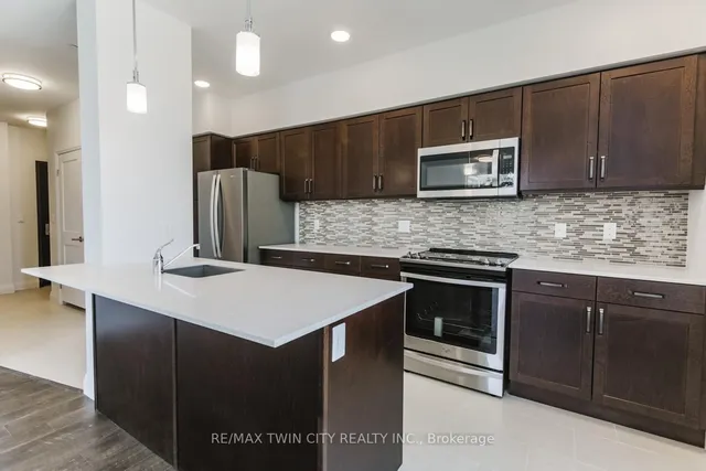 Additional image 10 of 399 Queen St Unit 201