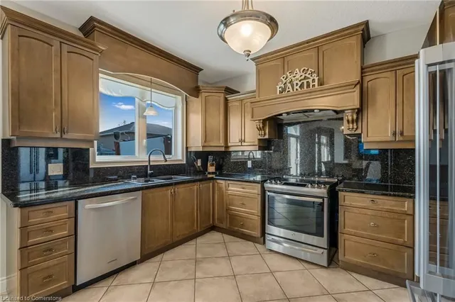 Additional image 19 of 351 Highland Rd