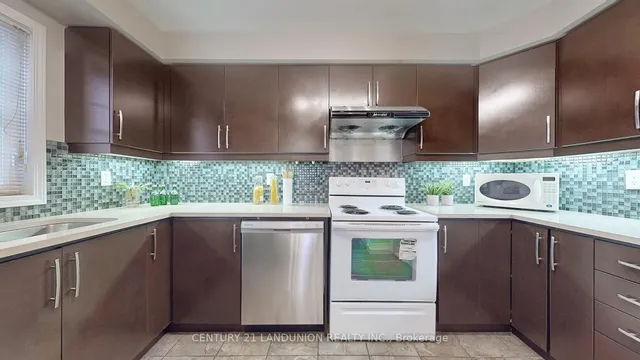 Additional image 11 of 20 Mendelssohn St Unit 7